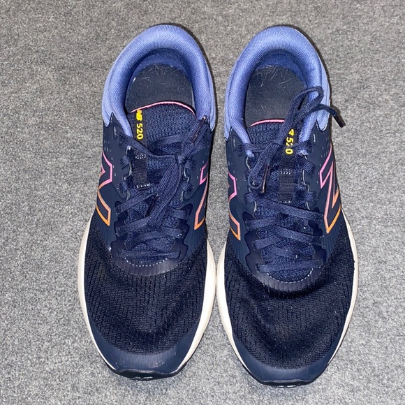 New balance 520 running shoe women’s 11 - Picture 2 of 6